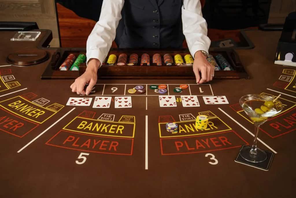 Chú ý lợi thế banker luôn thắng